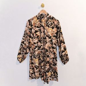 NWT H&M Dark Green Floral Trapeze Dress SZ 4